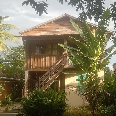 O'Hamok Family Homestay Battambang Kültér fotó